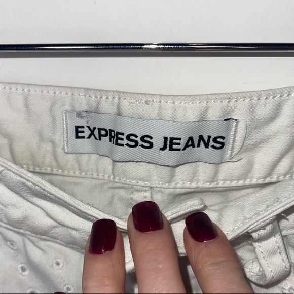 EXPRESS White Denim Shorts with Eyelet Design 6 - Picture 5 of 6